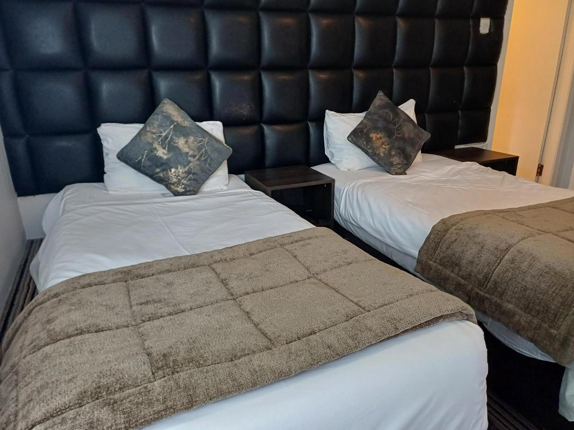 גלאזגו Kings Park Hotel חדר תמונה