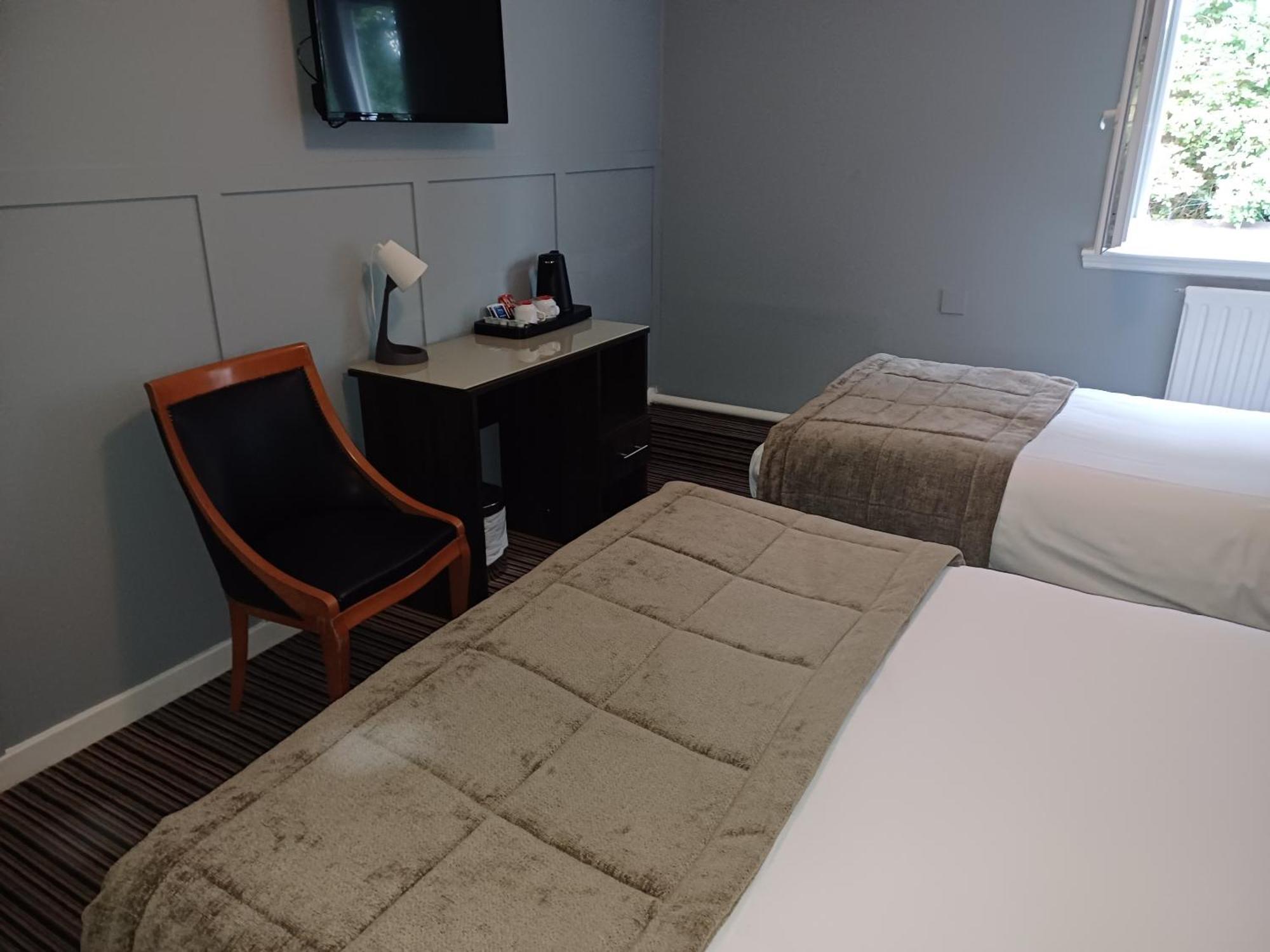 גלאזגו Kings Park Hotel חדר תמונה