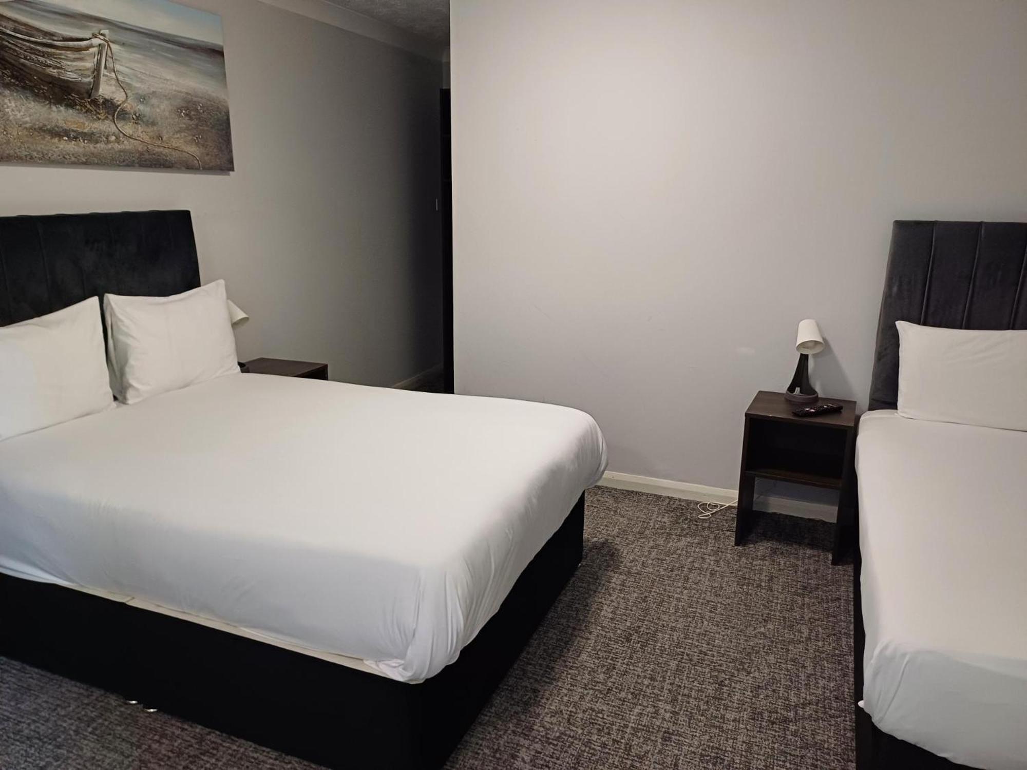 גלאזגו Kings Park Hotel חדר תמונה