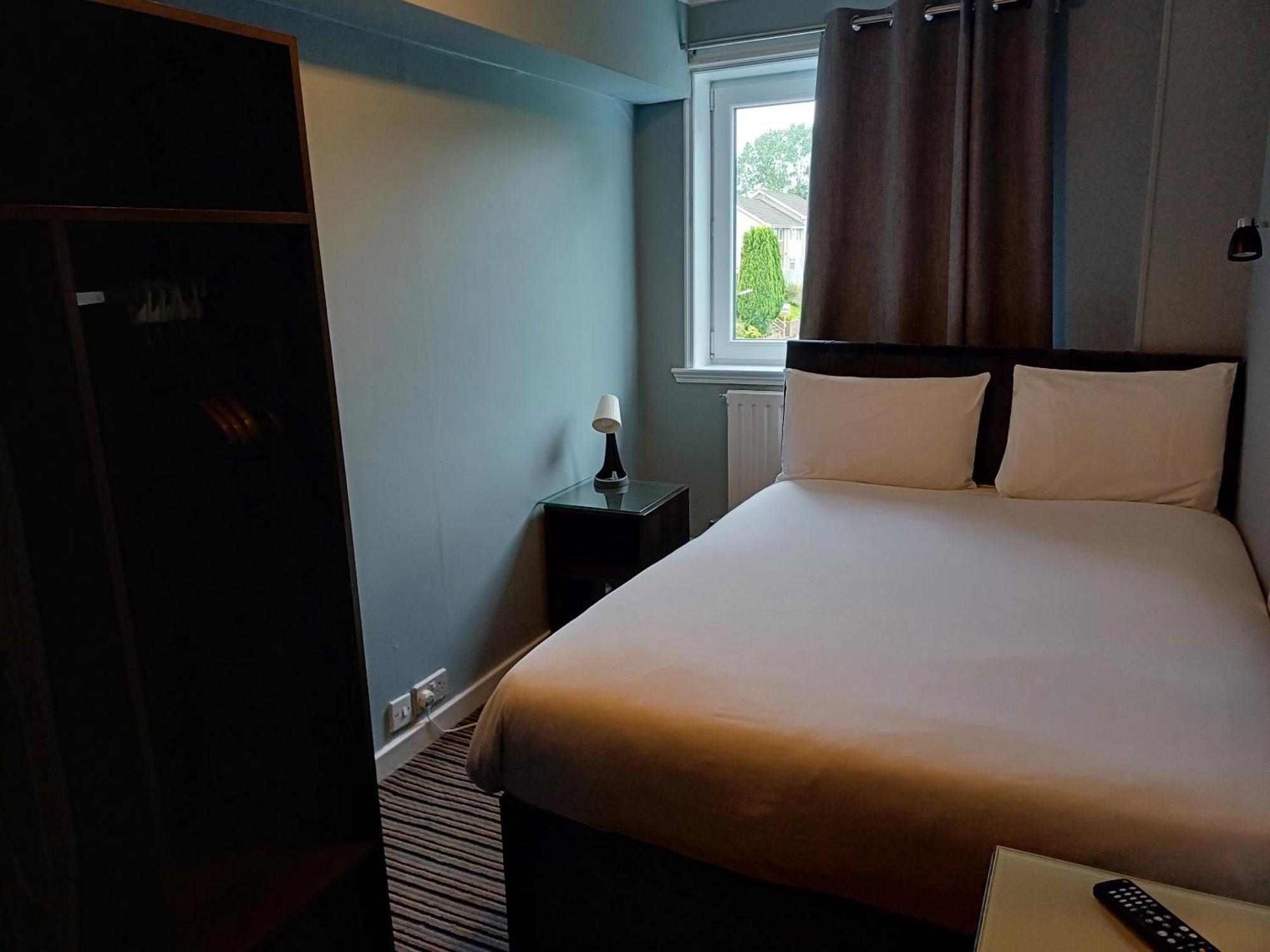 גלאזגו Kings Park Hotel חדר תמונה