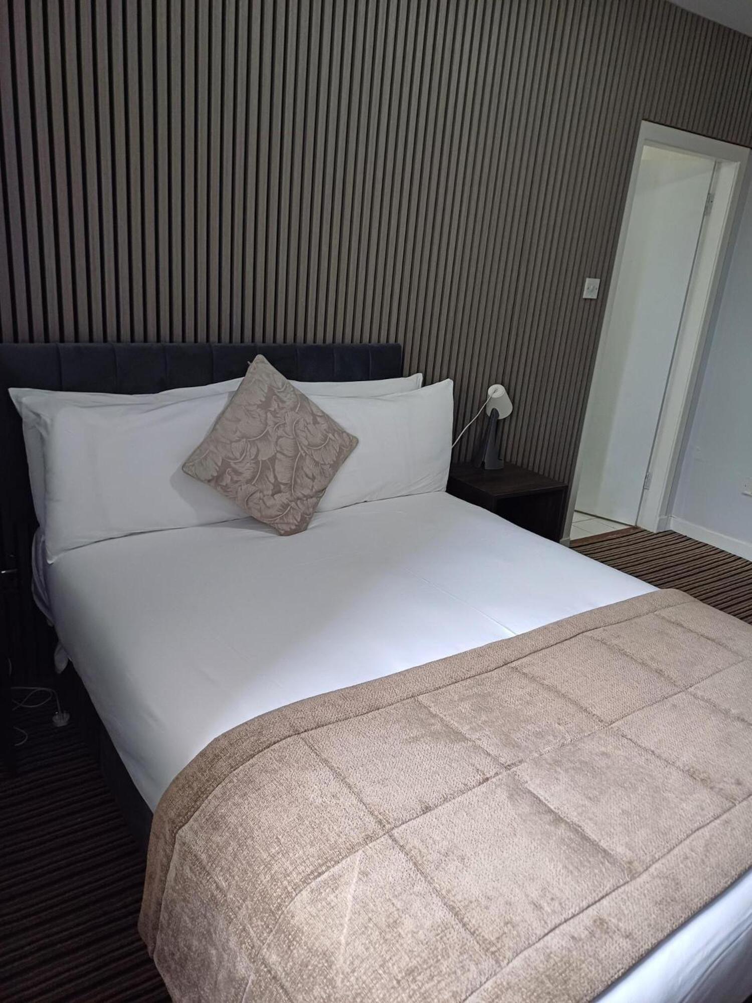 גלאזגו Kings Park Hotel מראה חיצוני תמונה