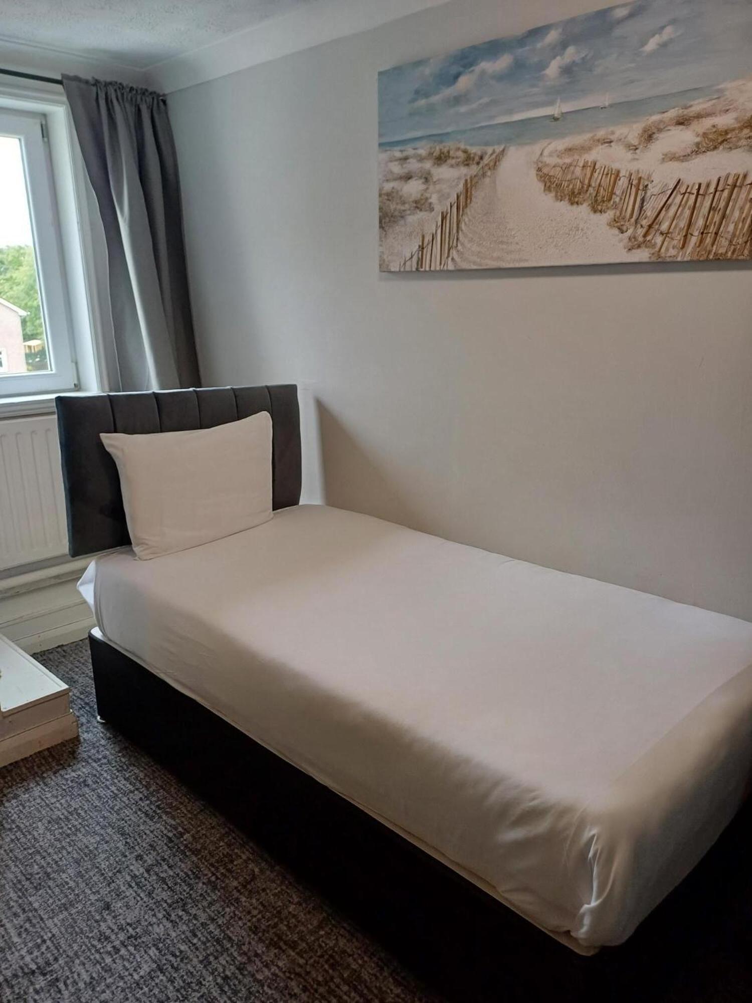 גלאזגו Kings Park Hotel מראה חיצוני תמונה